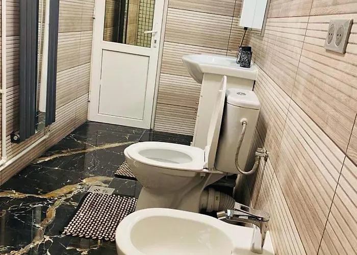 Lovely 1 Bedroom Flat In A 2 Ground Floor House * Craiova