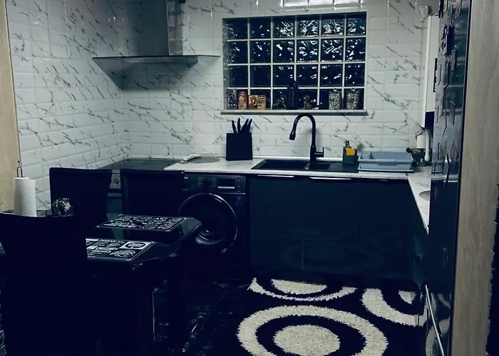 Holiday home Lovely 1 Bedroom Flat In A 2 Ground Floor House Craiova